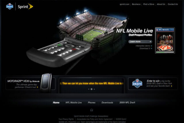 Sprint | NFL interactive mobile phone display by Ocean5